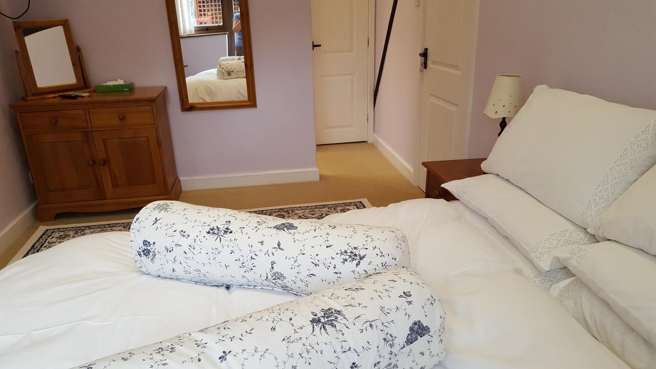 Follets B&B Pewsey ภายนอก รูปภาพ